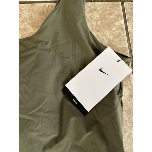 NWT Nike L Training Skort Dress Olive Green Slim Fit $90 - Picture 3 of 8